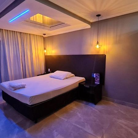 Gran Motel Тагуатинга Екстериор снимка