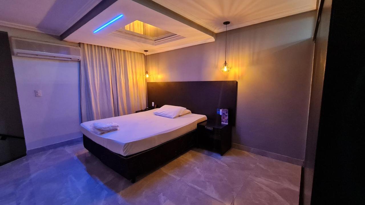 Gran Motel Тагуатинга Екстериор снимка