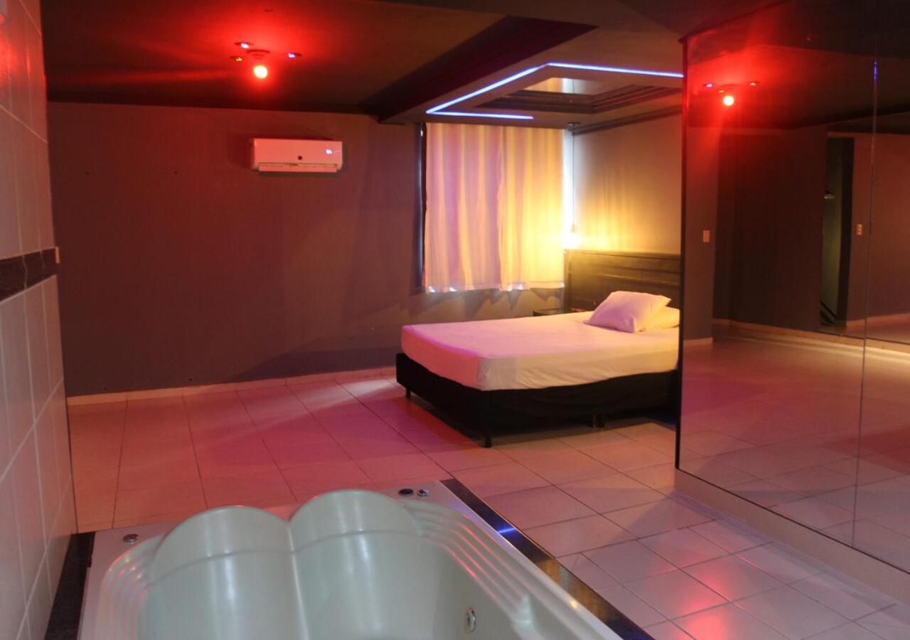 Gran Motel Тагуатинга Екстериор снимка