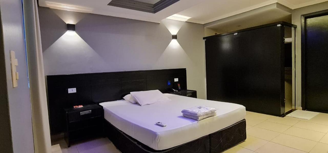 Gran Motel Тагуатинга Екстериор снимка